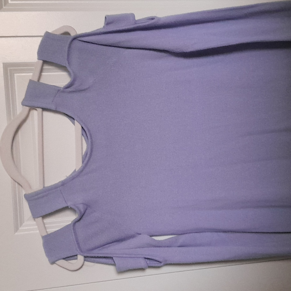 "Pink Republic" XS cold-shoulder sweater